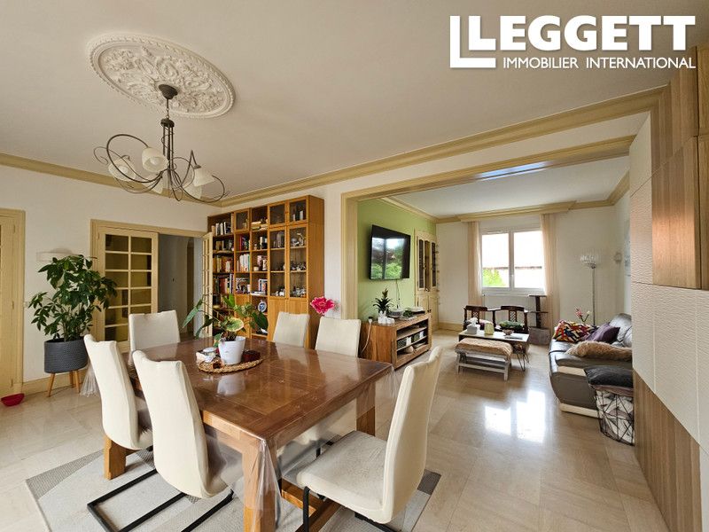 Property photo 3 of 10