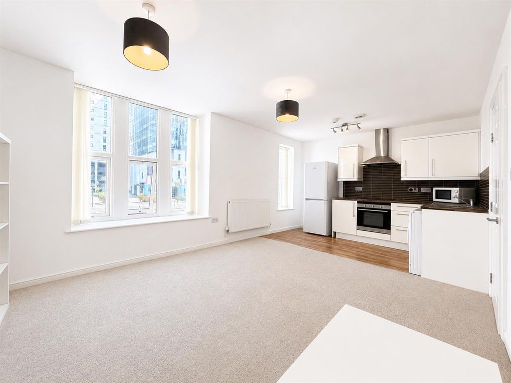 Property photo 2 of 7 632386D9-76B1-4Bbf-92Be-2EE34A33F313.Png