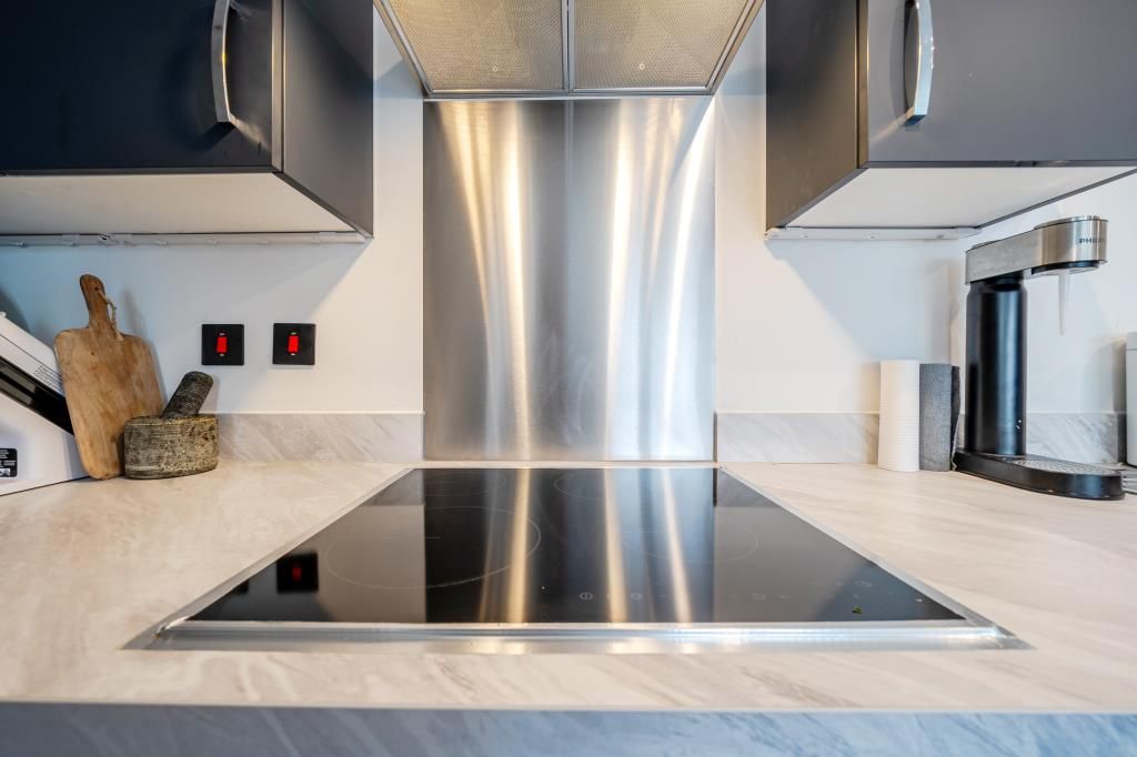 Property photo 3 of 15 Kitchen