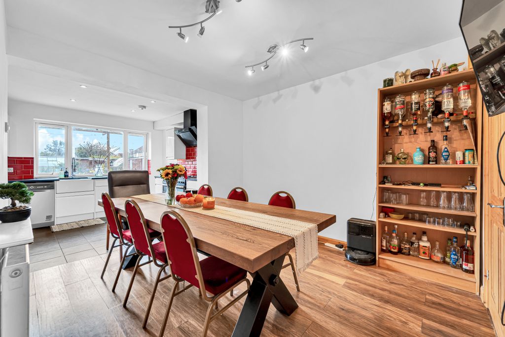 Property photo 2 of 15 Dsc08510