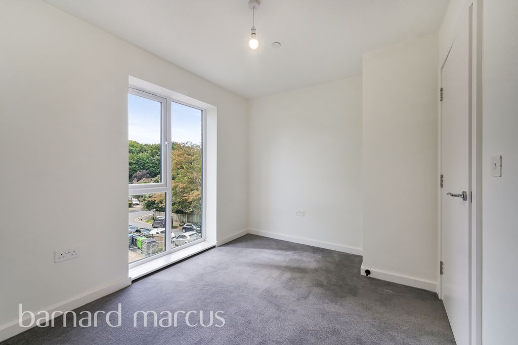 Property photo 2 of 10 Bedroom 2