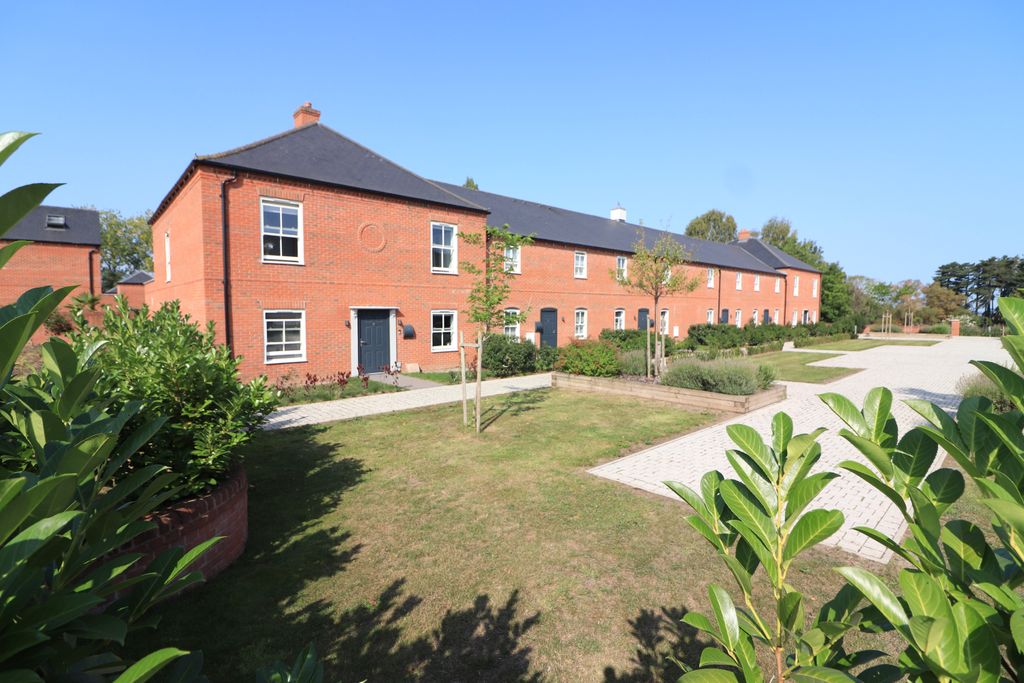 Property photo 1 of 27