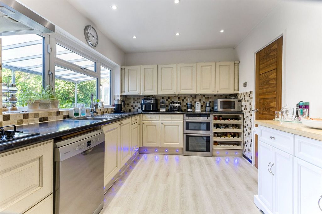 Property photo 3 of 15 Kitchen