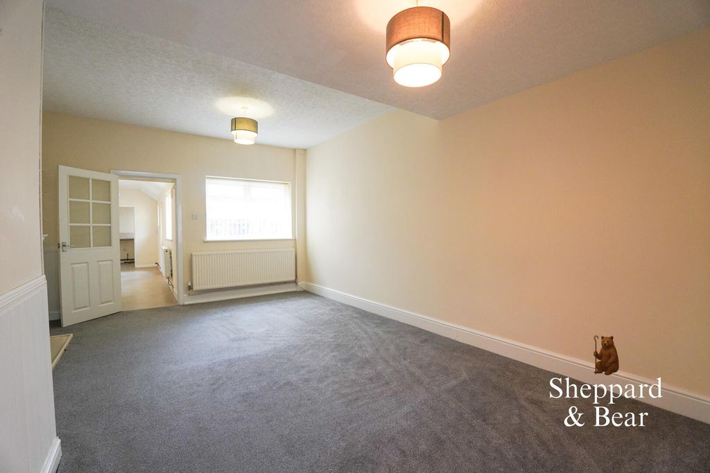 Property photo 3 of 13 Living Room