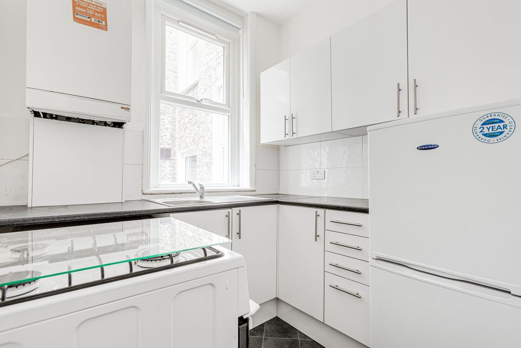 Property photo 2 of 6