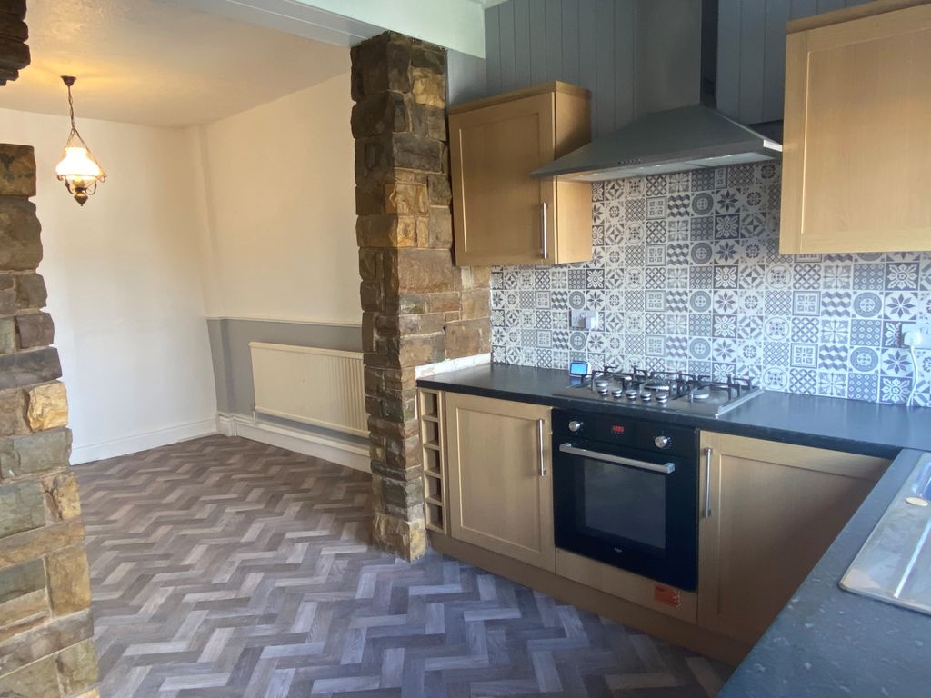 Property photo 2 of 10 Kitchen Diner