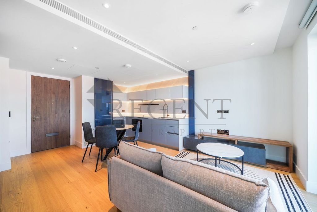 Property photo 3 of 19 Open Plan