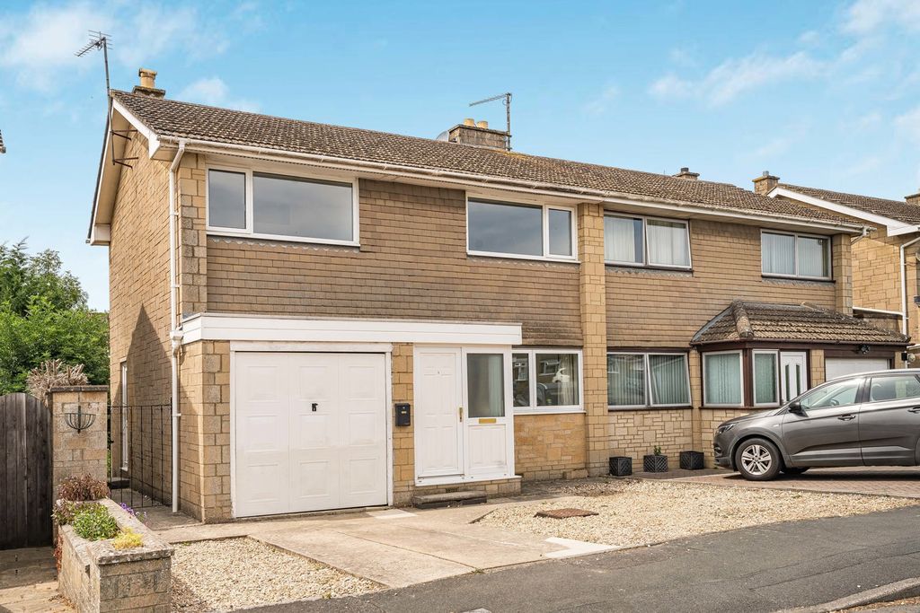 Property photo 1 of 15 Front External