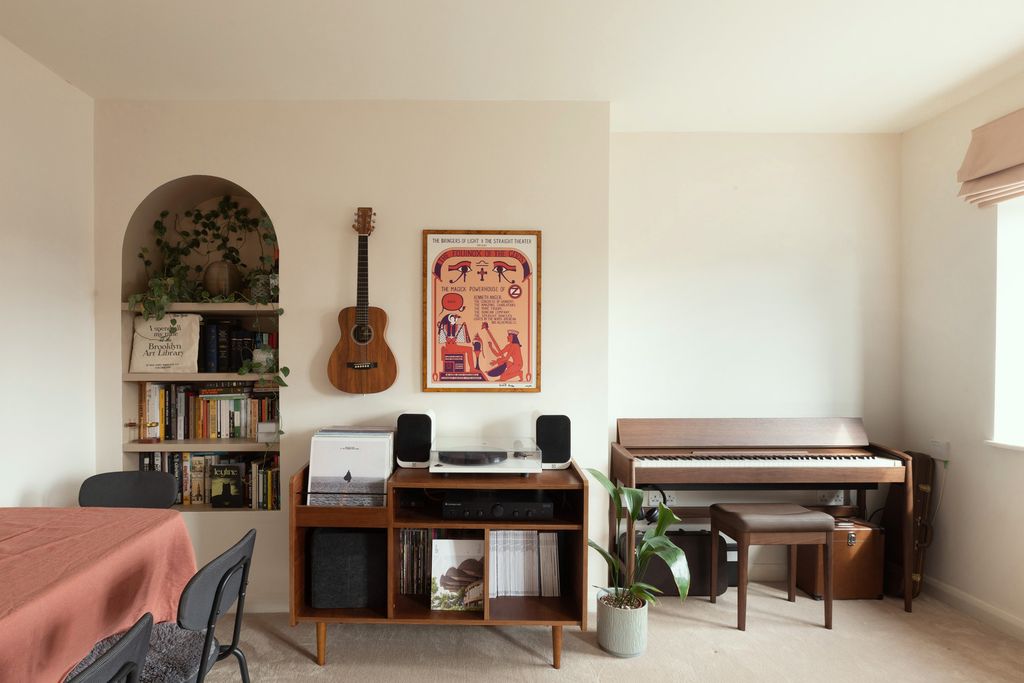 Property photo 3 of 30 334736 - Rf-26-Halliwell-Court-Se22-005.Jpg