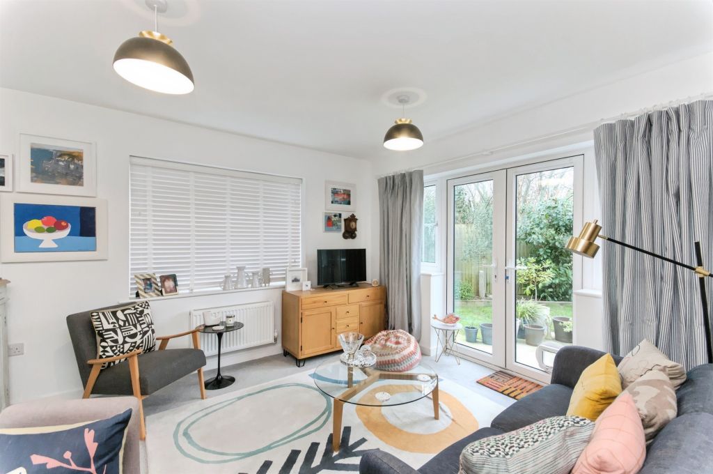 Property photo 2 of 18