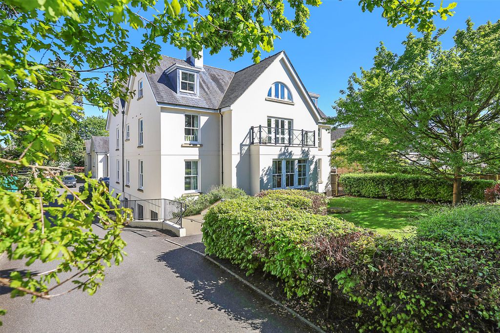 Property photo 2 of 12 Picture No. 23