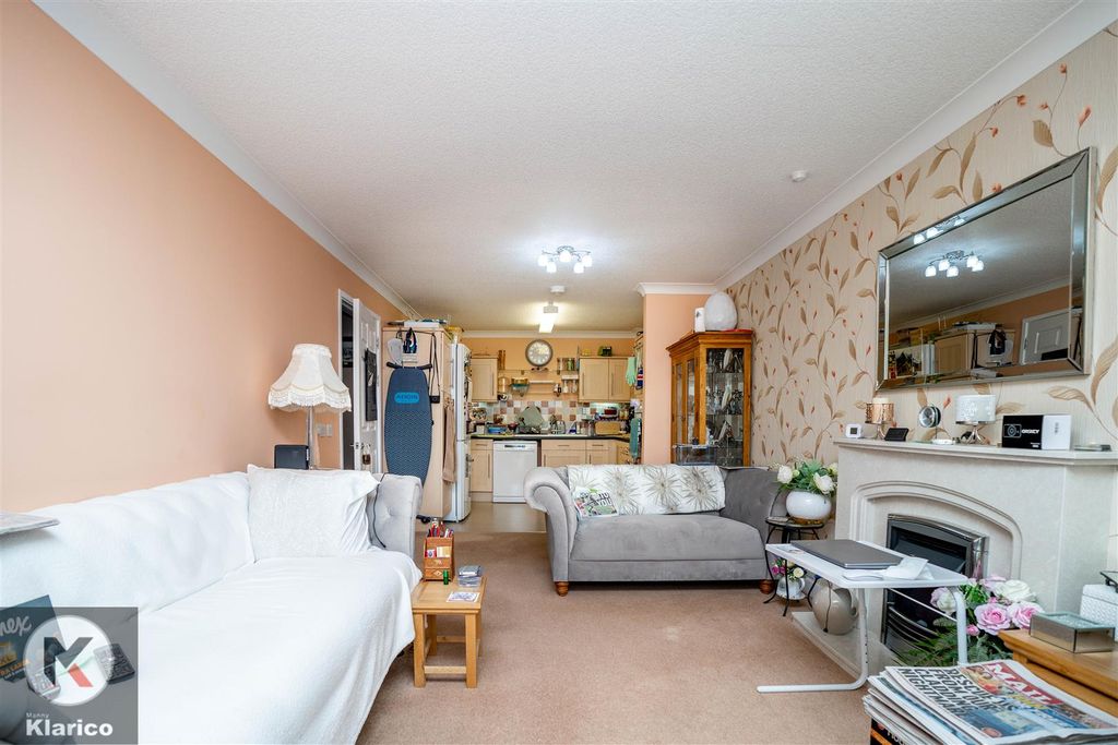 Property photo 2 of 9 Photo-7.Jpg