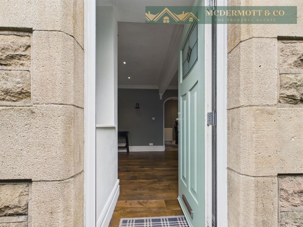 Property photo 2 of 25 Entrance