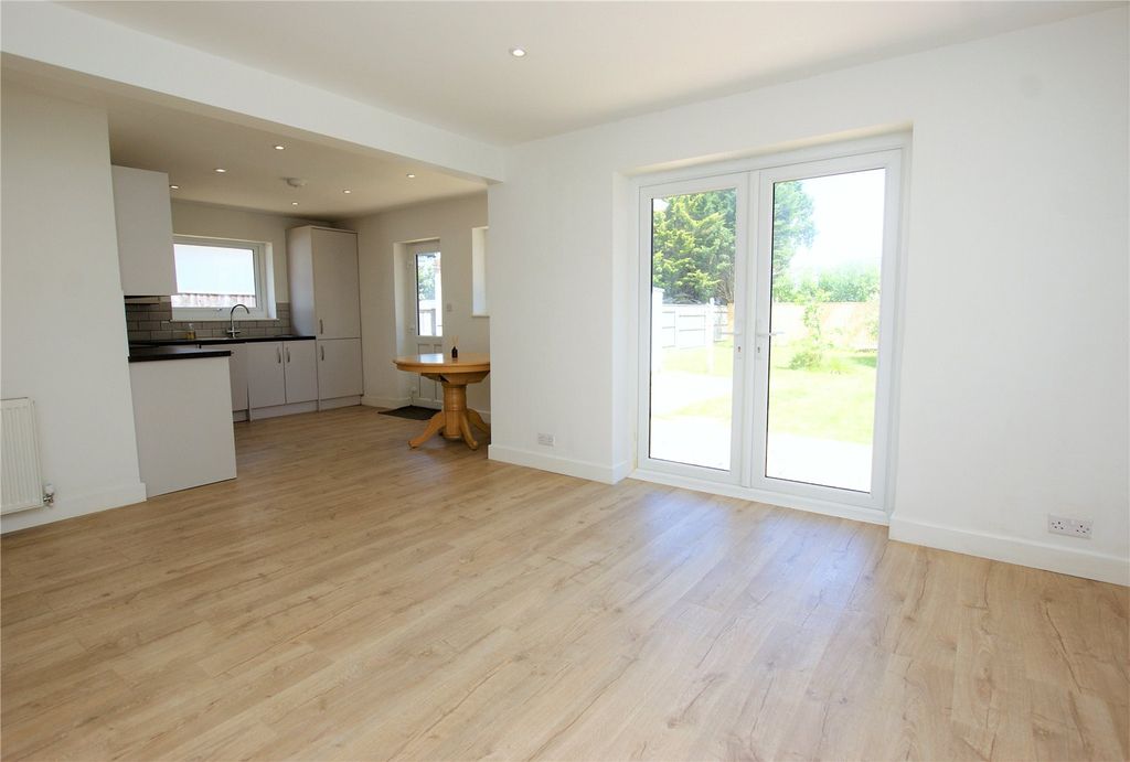 Property photo 3 of 9 Picture No. 04