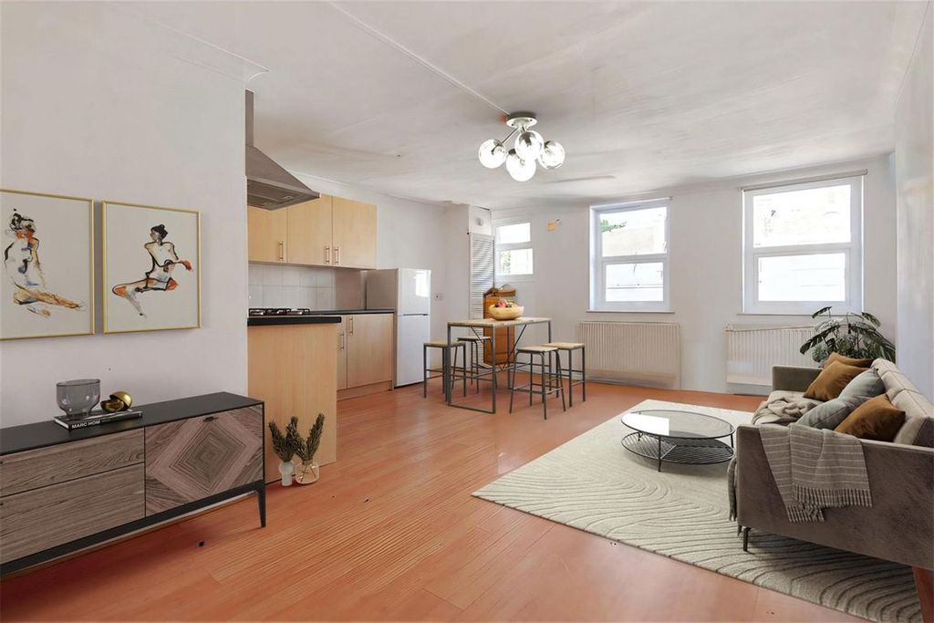 Property photo 1 of 3