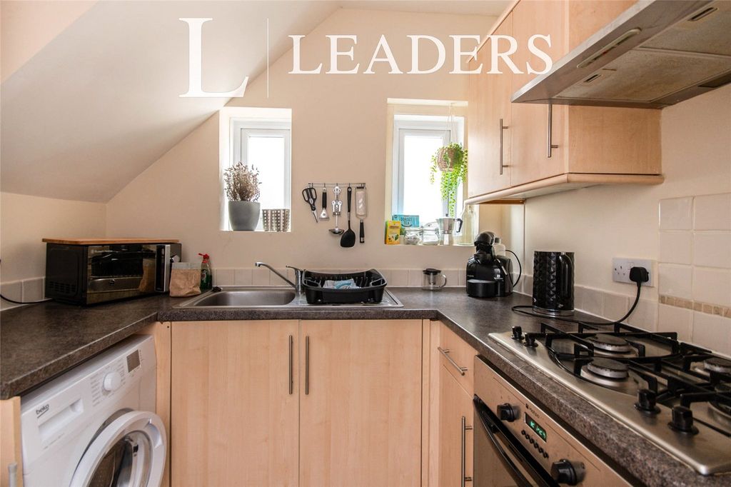Property photo 3 of 10 Picture No. 06