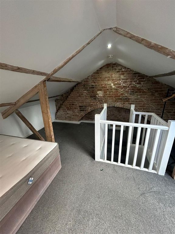 Additional image 5 of 6 bed shared accommodation to rentQueen Square, Leeds LS2