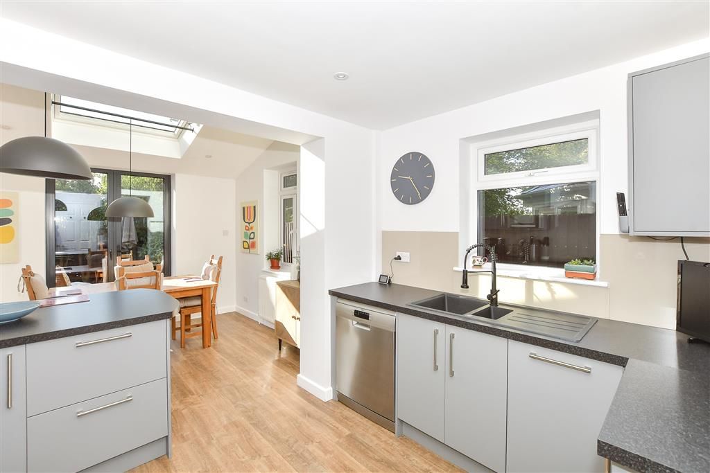 Property photo 2 of 15 Kitchen
