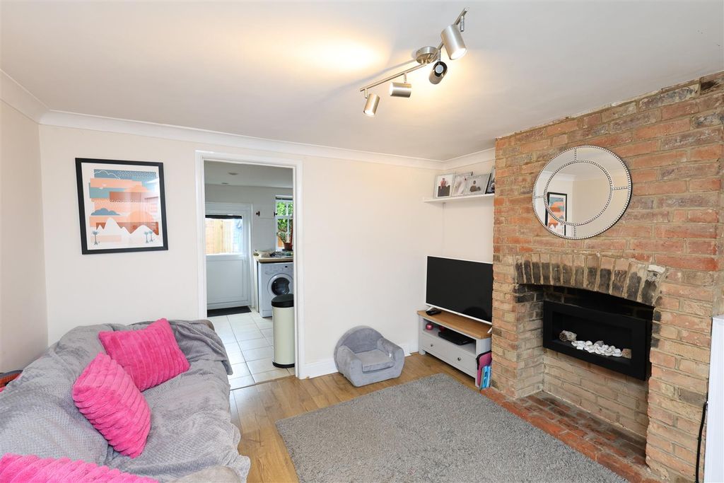Property photo 3 of 14