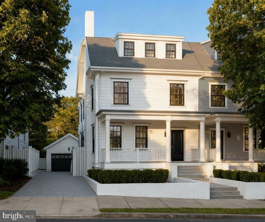 Property photo 1 of 4