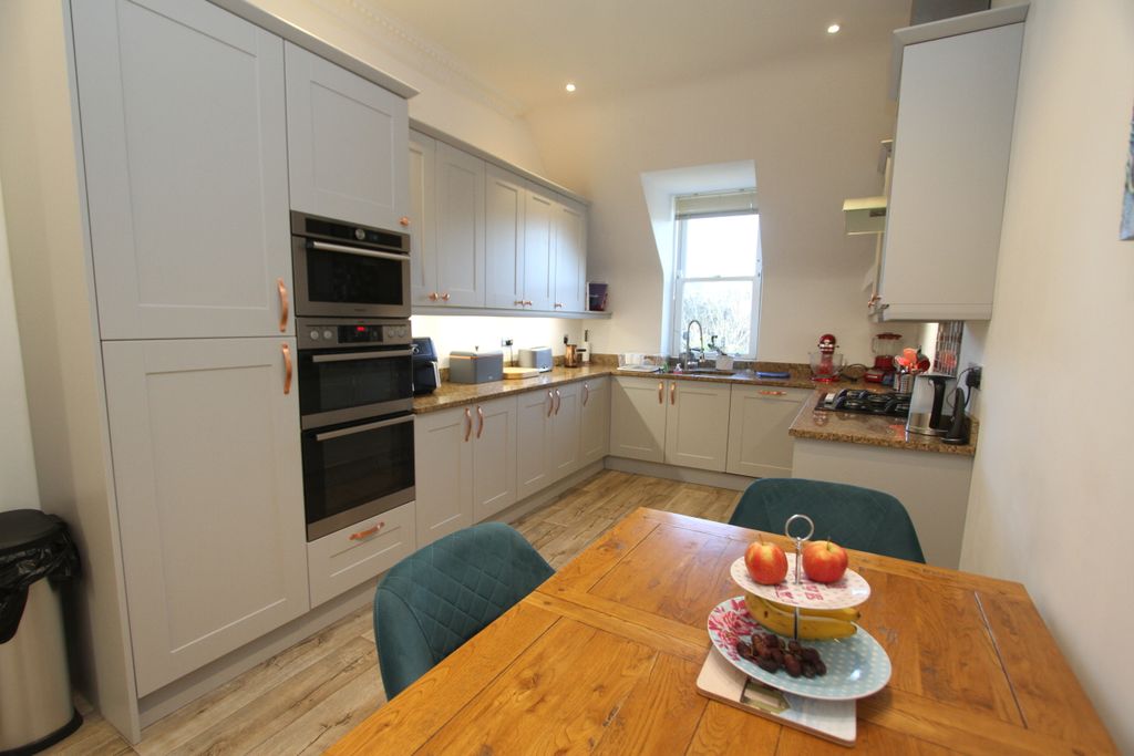 Additional image 14 of 5 bed flat for saleGaudick Road, Eastbourne BN20