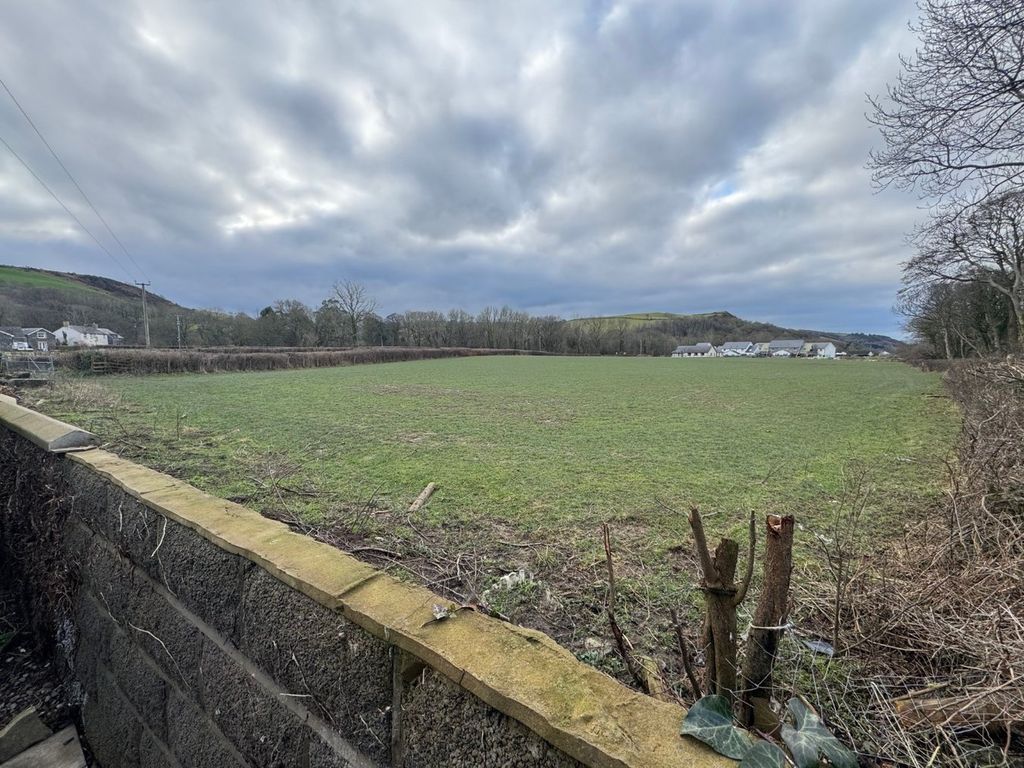 Property photo 3 of 43