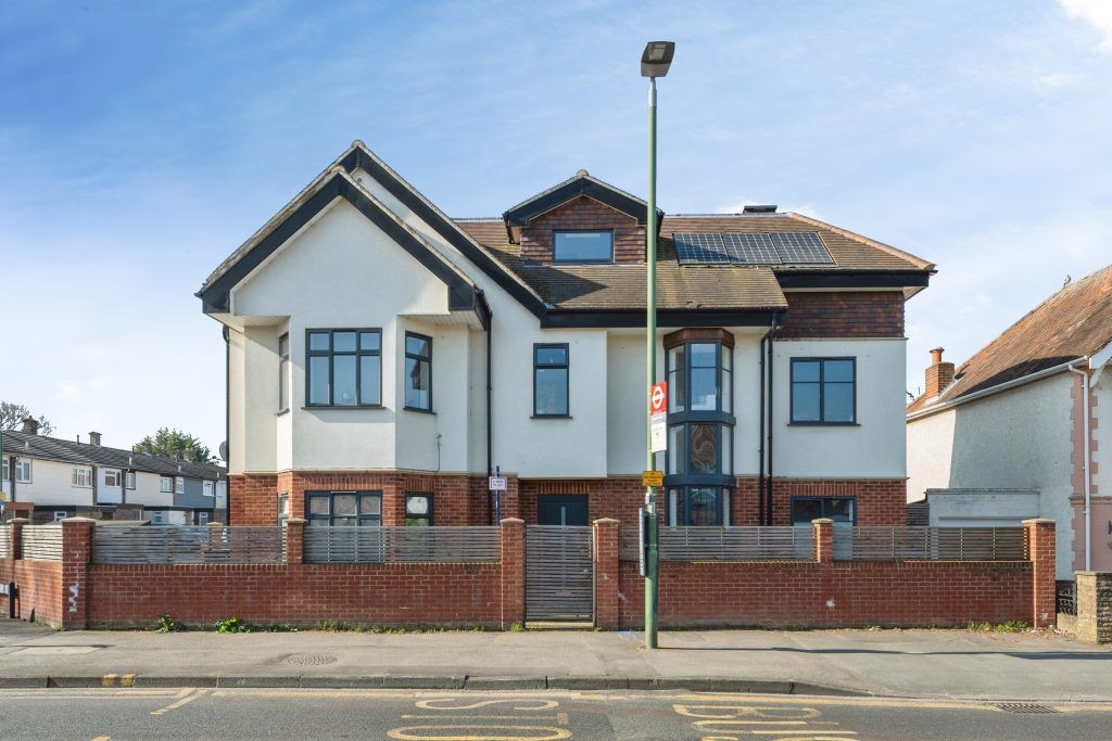 Property photo 1 of 16