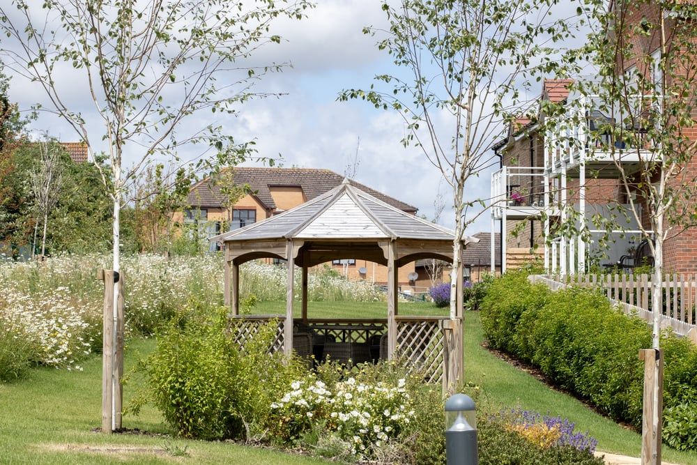 Property photo 3 of 10 Shared Gardens