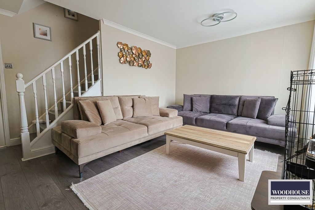 Property photo 2 of 30