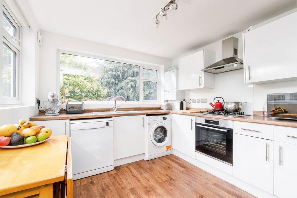 Property photo 3 of 18 Pbox-Img.Jpg