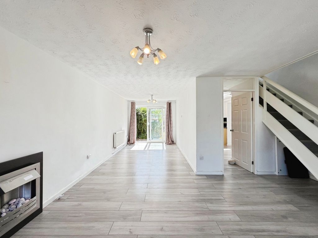 Property photo 3 of 15 Pbox-Img.Jpg