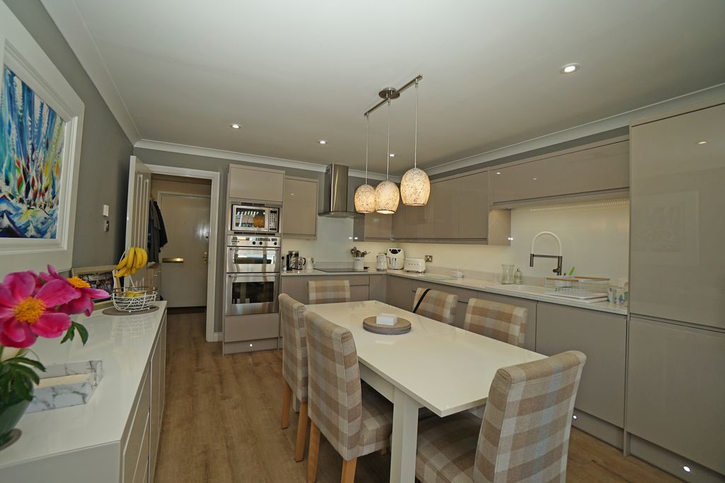 Property photo 3 of 30 Dsc07453