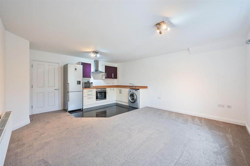 Property photo 2 of 8 West Grove Court, - (2).Jpg