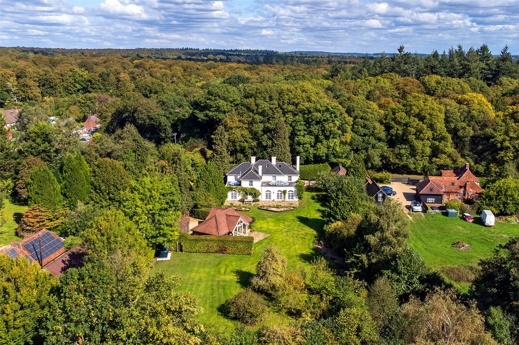 Property photo 2 of 23 Picture No. 41