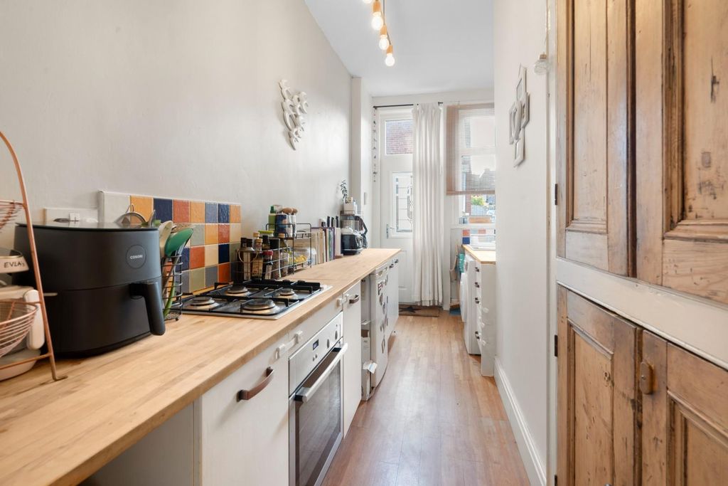 Property photo 2 of 14 3.Jpg