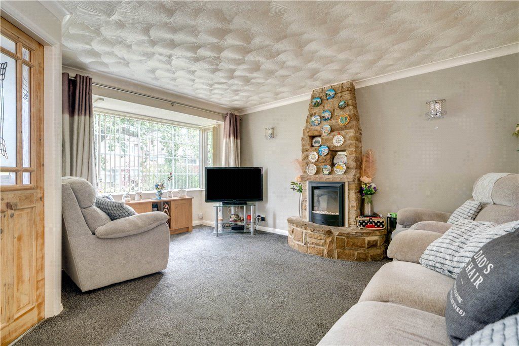Property photo 2 of 15 Sitting Room