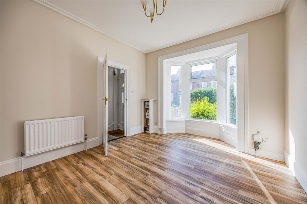 Property photo 2 of 21 105 Powerscourt Road, Portsmouth-Small-Porticomark