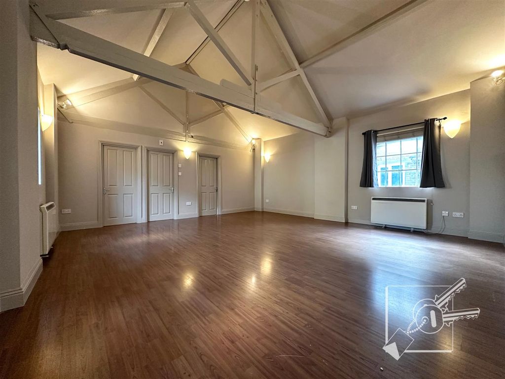 Property photo 2 of 11 Living Room