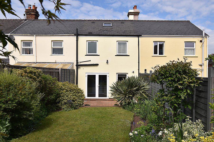 Property photo 1 of 18