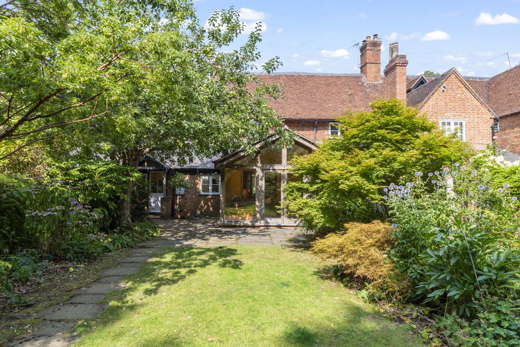 Property photo 3 of 40