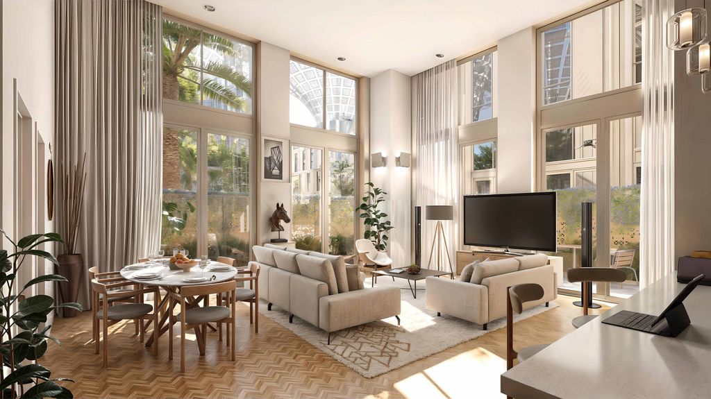 Property photo 2 of 9