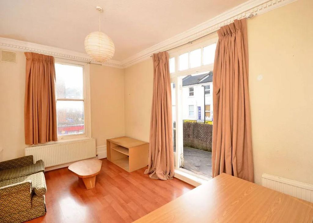 Property photo 3 of 6 22.Jpg