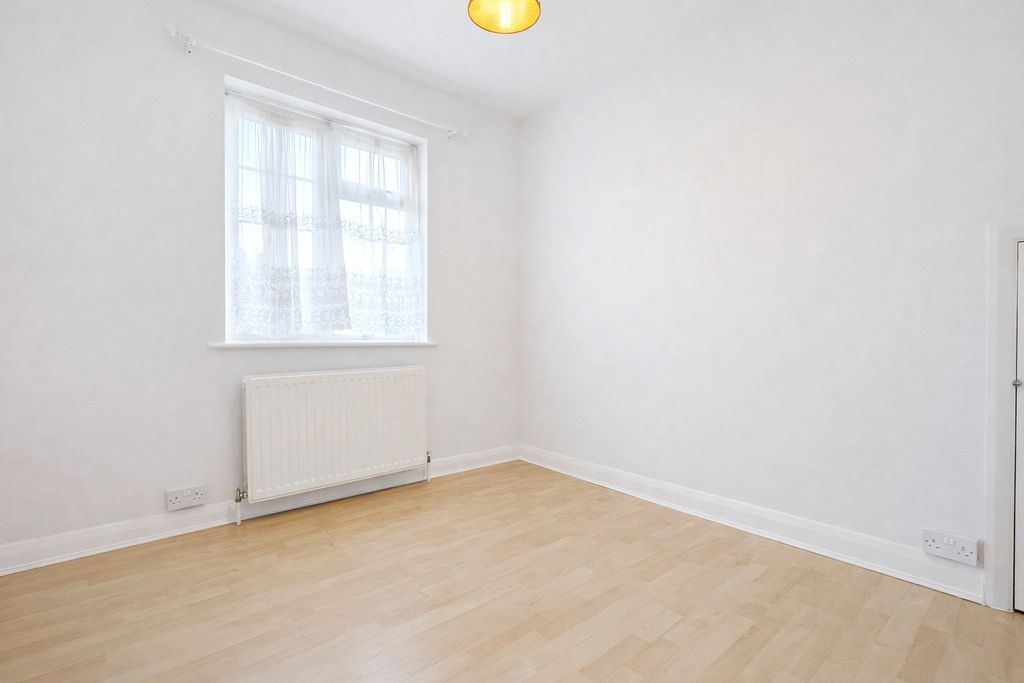 Property photo 3 of 7 Picture No. 09