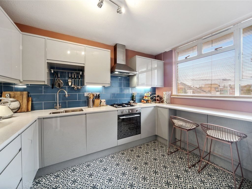 Property photo 1 of 8 Img_1365