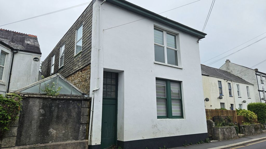 Property photo 1 of 18