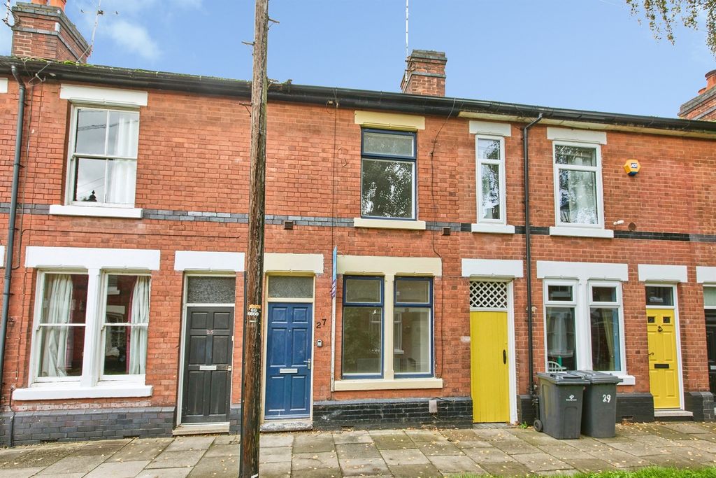 Property photo 1 of 17