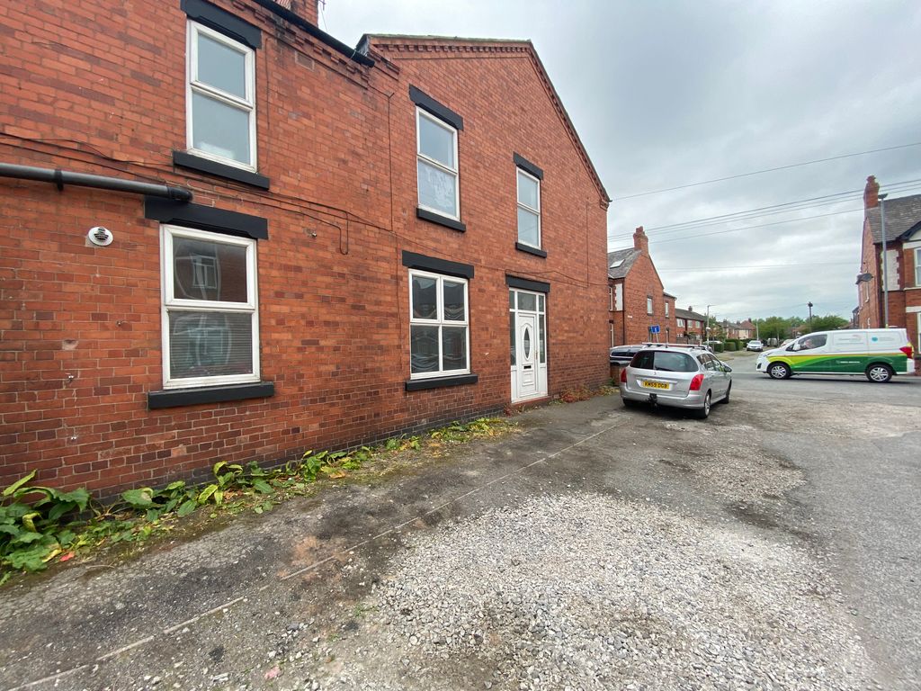 Property photo 2 of 12 Front 2