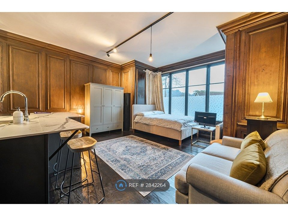 Property photo 2 of 6 Studio Room