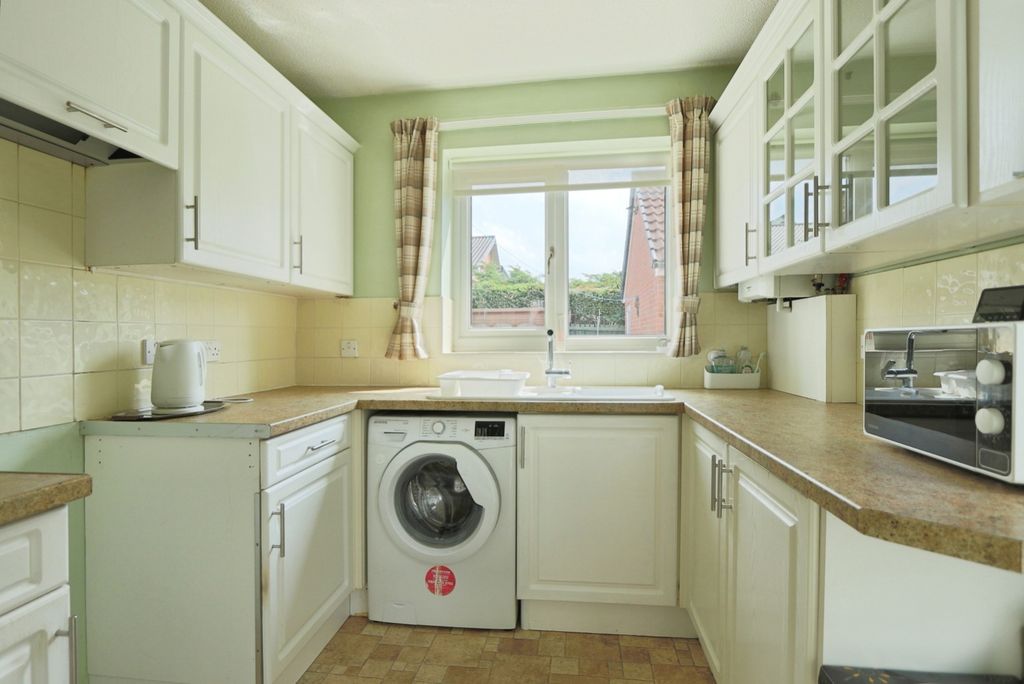 Property photo 3 of 13 4258737