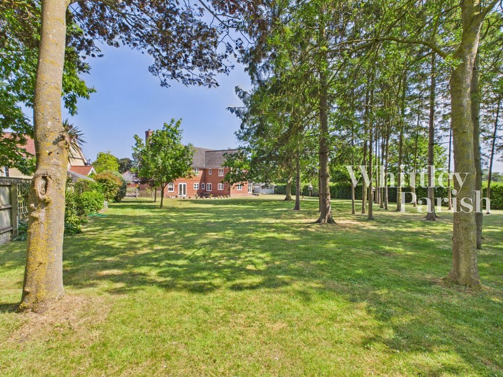 Property photo 2 of 26